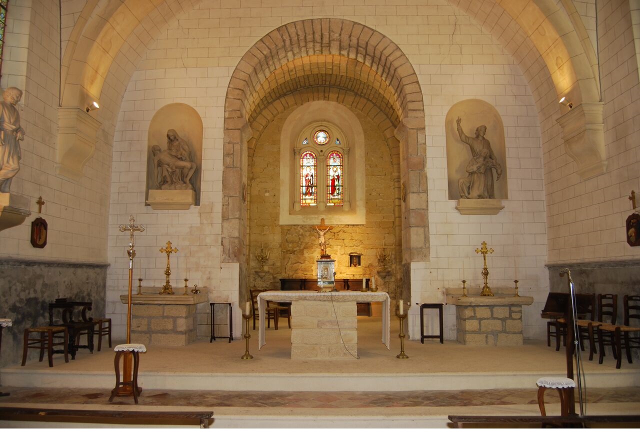 autel-eglise-saint-pierre